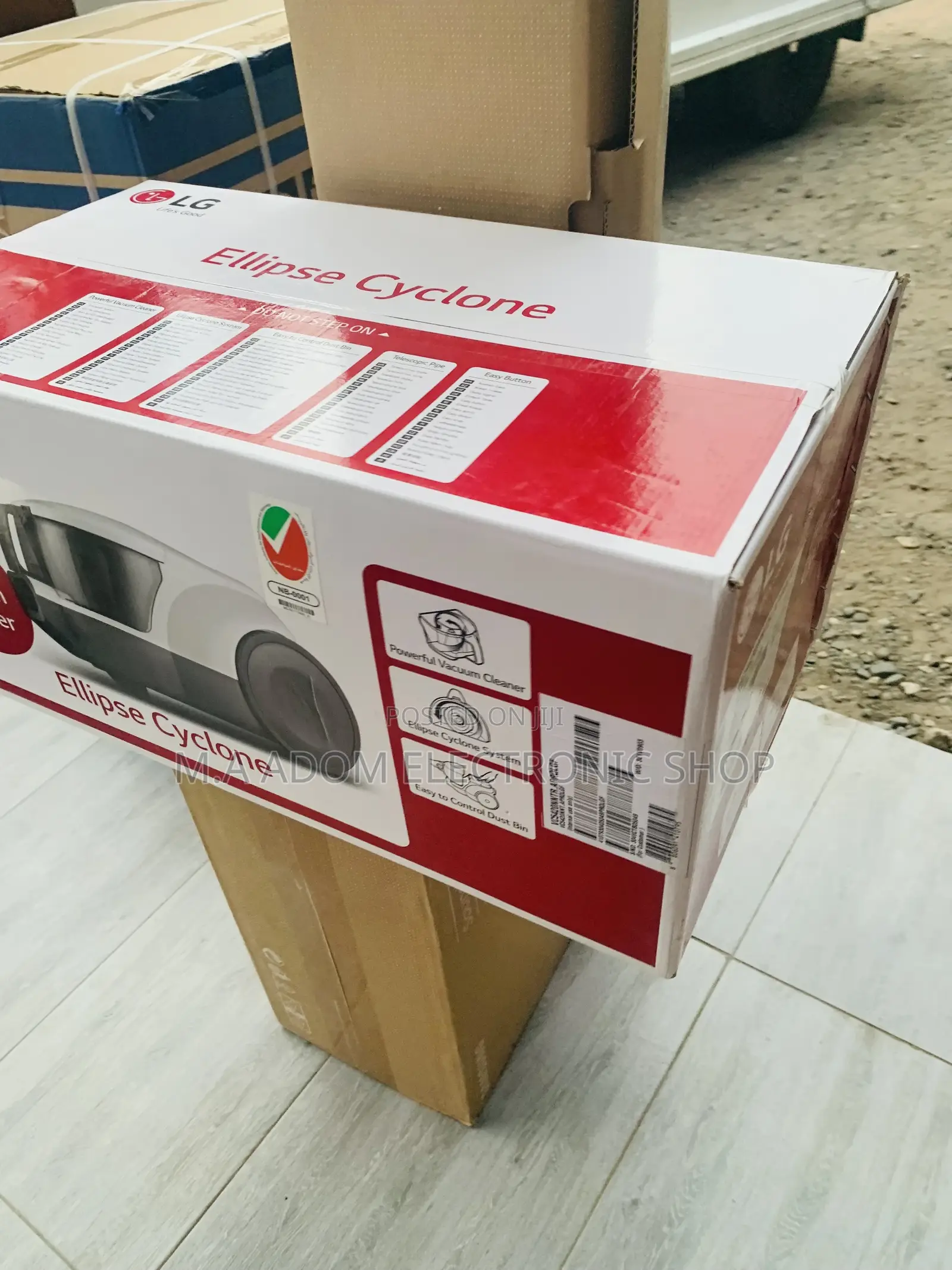 Durable LG Vc5420nntr Vacuum Cleaner - Red