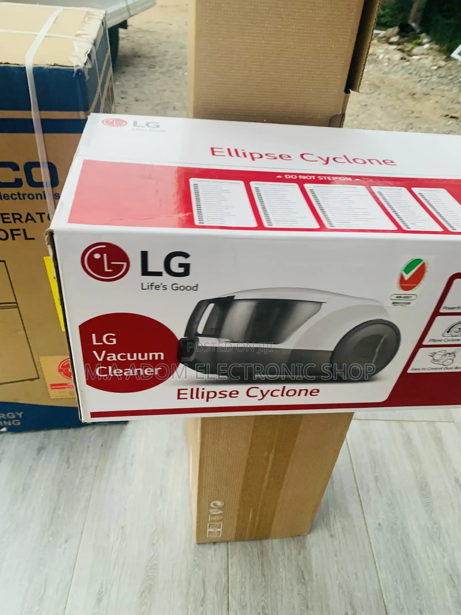 Discover LG Vc5420nntr Vacuum Cleaner - Red