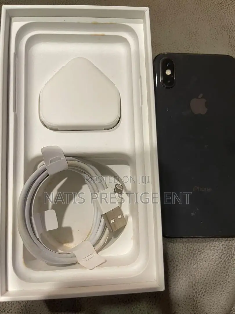 New Apple iPhone XS 256 GB Black