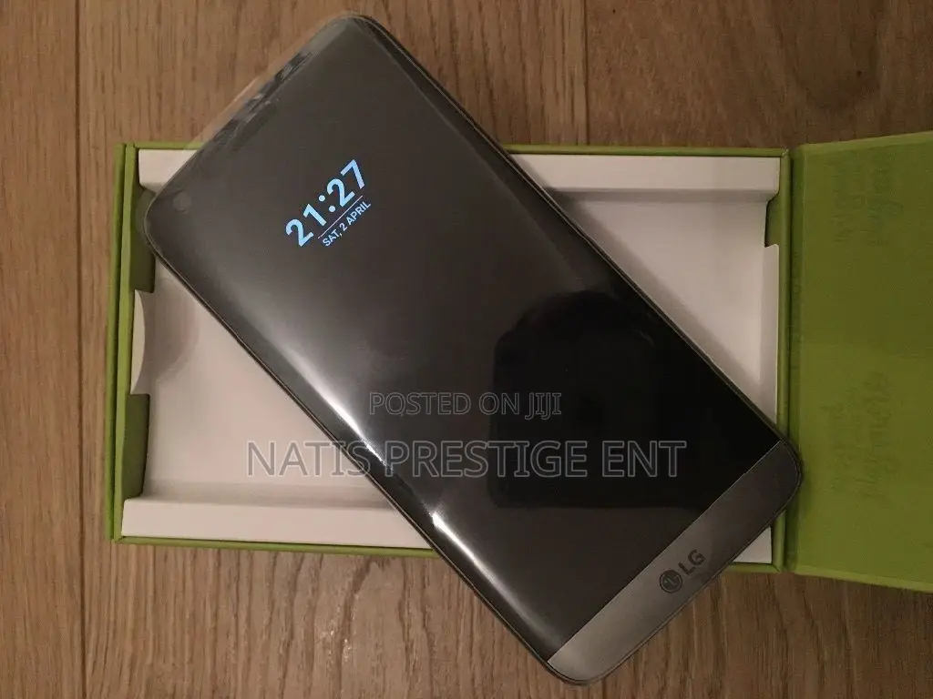 New LG G5 32 GB Gold