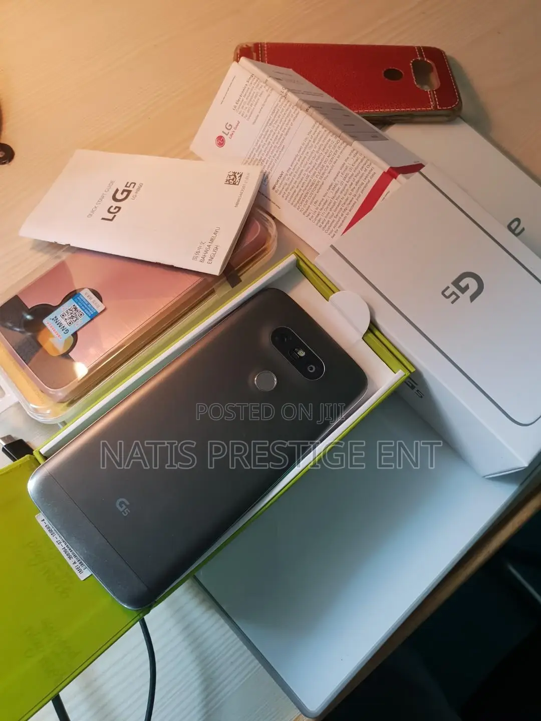 New LG G5 32 GB Gold