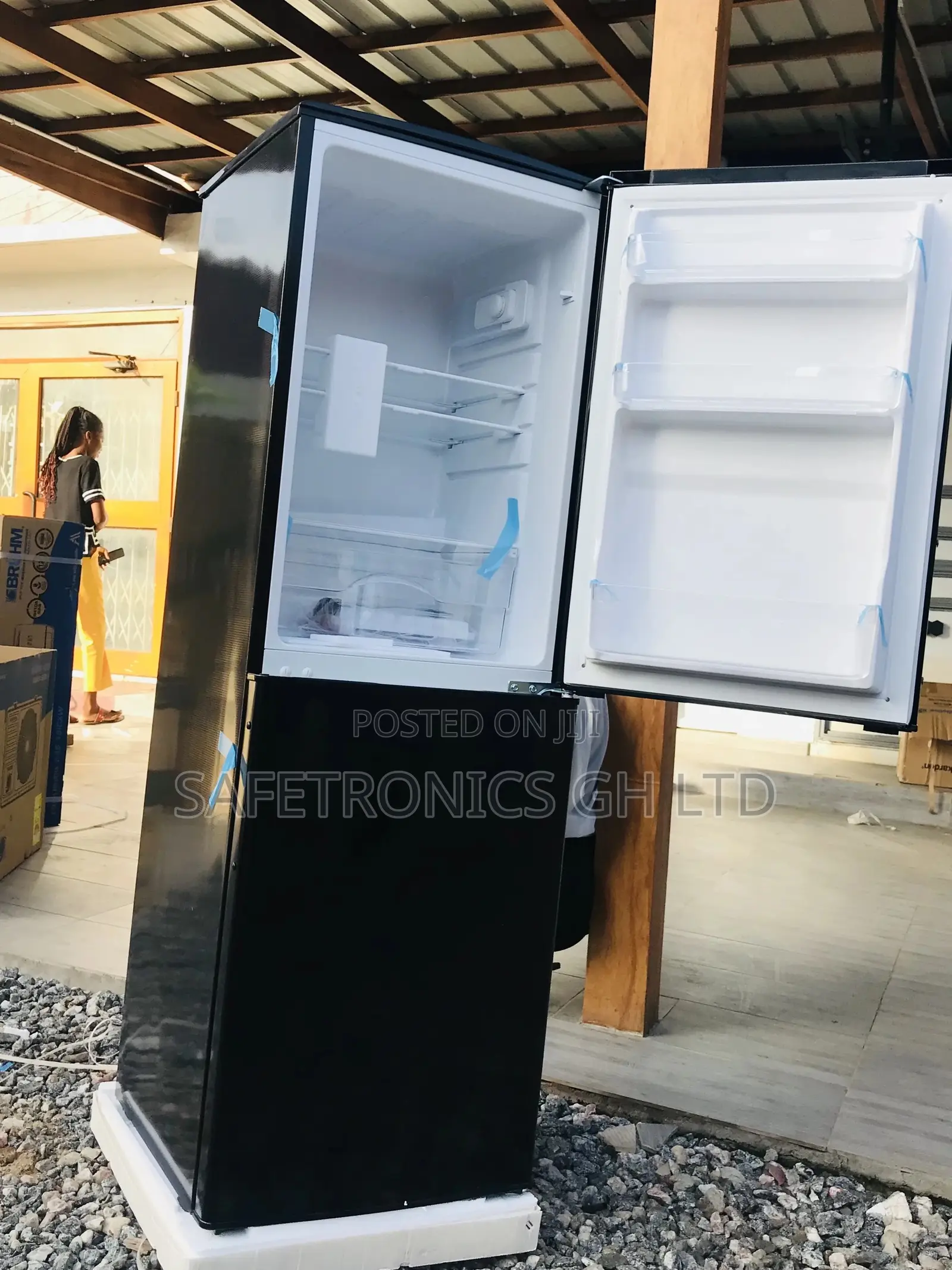 New Rainbow RF-200B Doubledoor Bottomfreezer Fridge