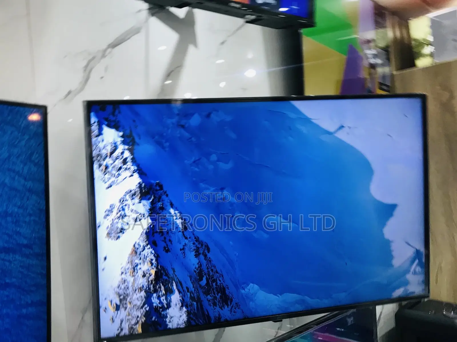 Experience High Samsung Q60B Glossy QLED 65 Inches Tv