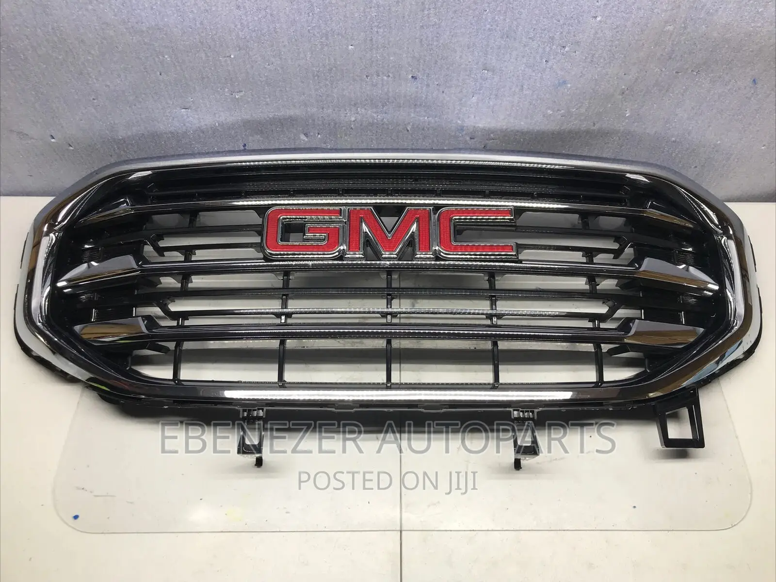 GMC Terrain Front Grille/Shells 2018 2019 2020 2021