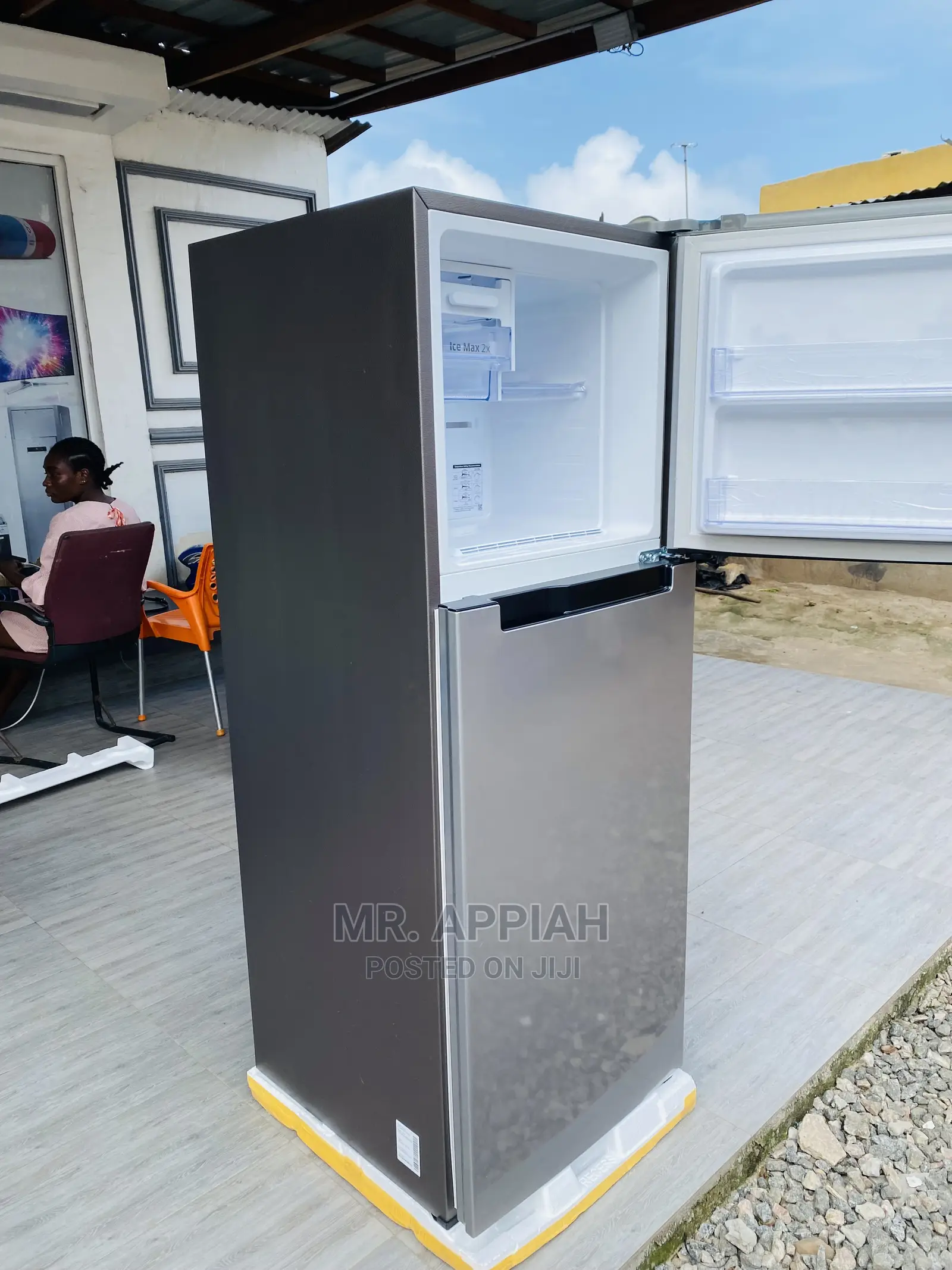 Linear Cooling Samsung 310LDouble Door Inverter Fridge,Rt31
