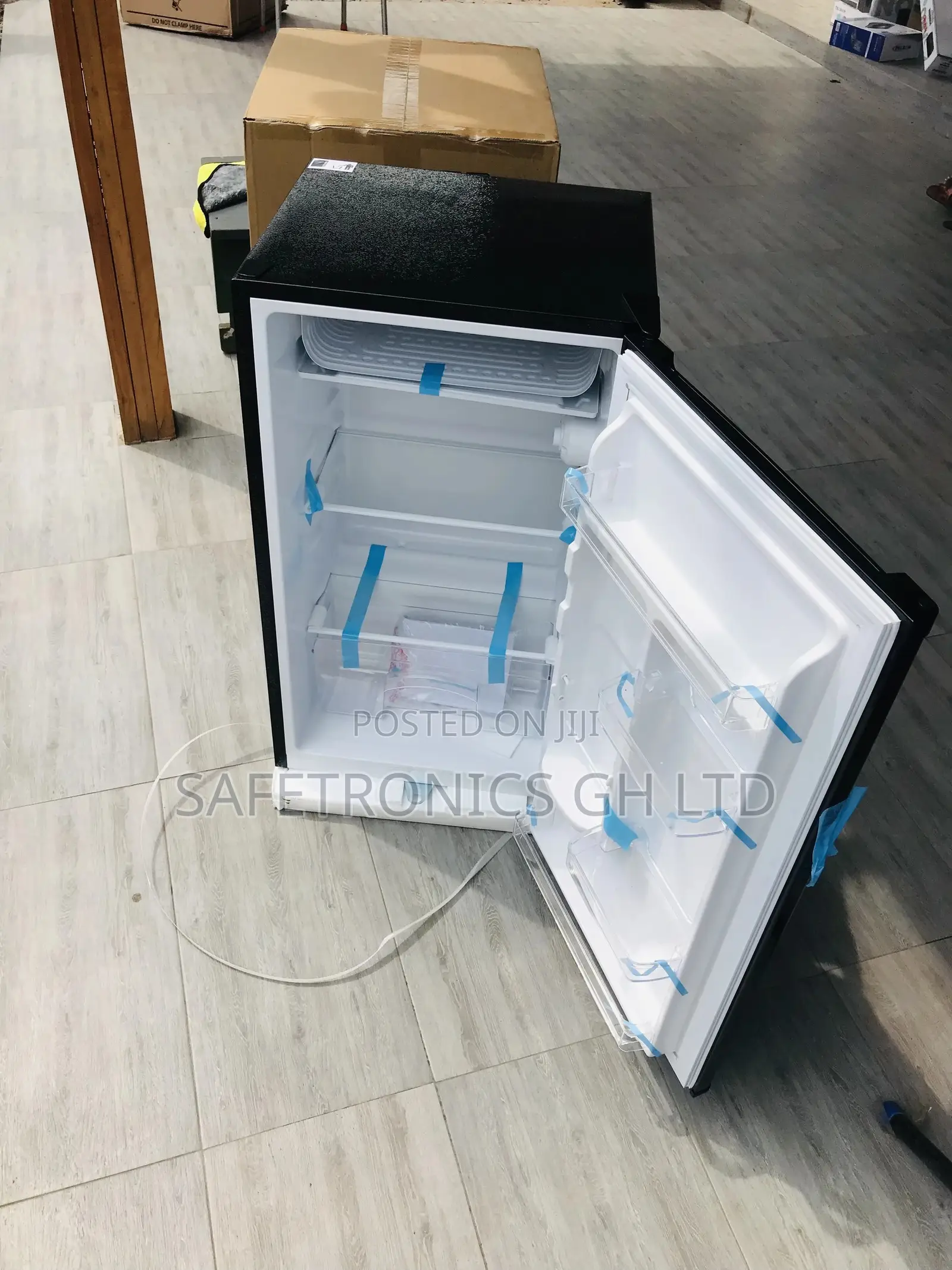 Affordable 82 Liters Topfreezer Singledoor Tabletop Fridge