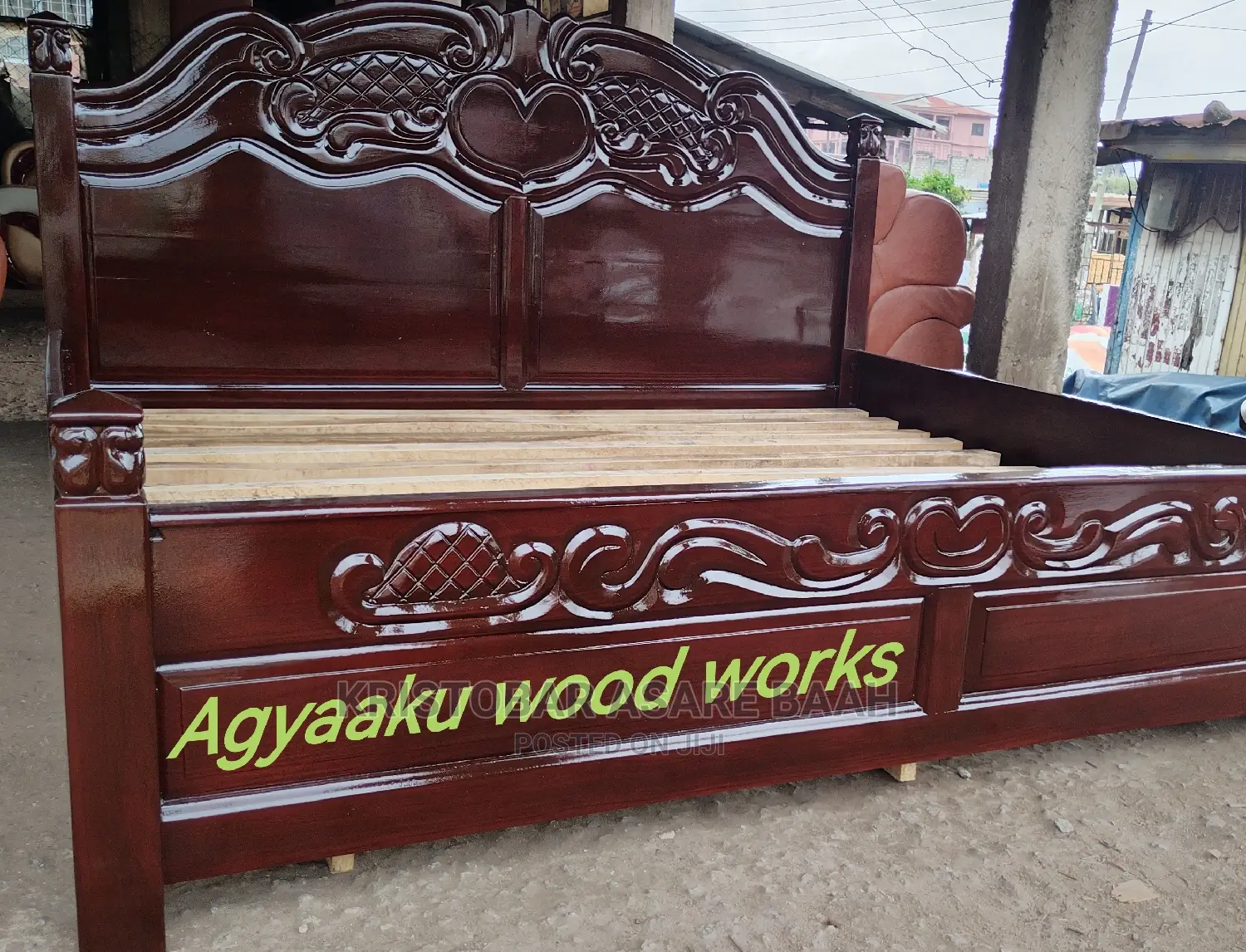 Mahogany Craft Coffee Wooden King's Bed