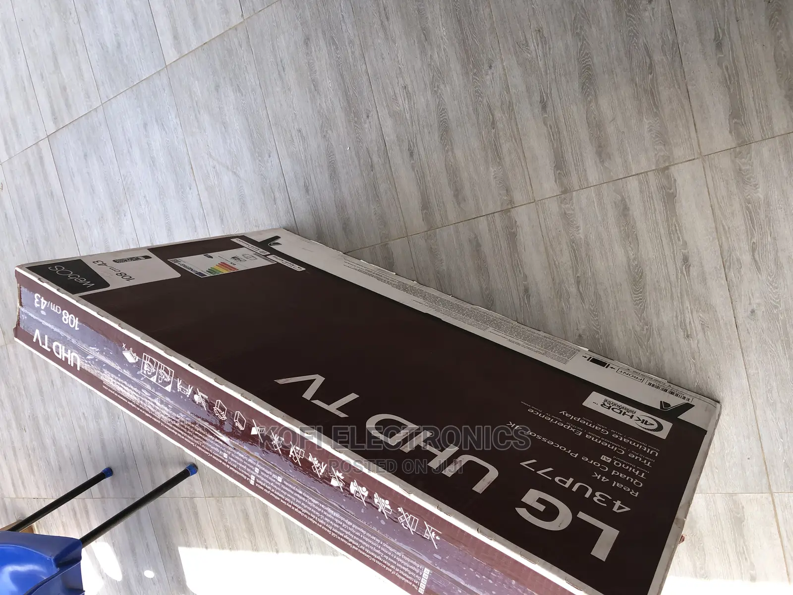 A Satellite LG 43up77 43" 108 Cm Uhd Webos Smart TV