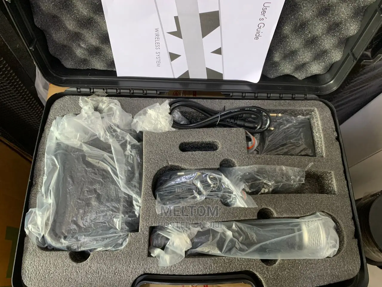 Shure 2IN1 PGX242 Cordless Microphone(Mic and Lapel)