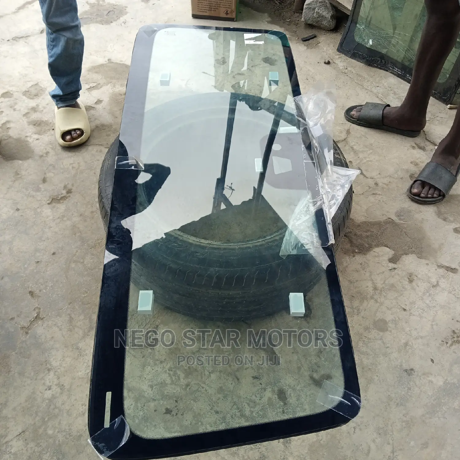 Mercedes Benz G Wagon 2021 Front Windscreen Camera Type
