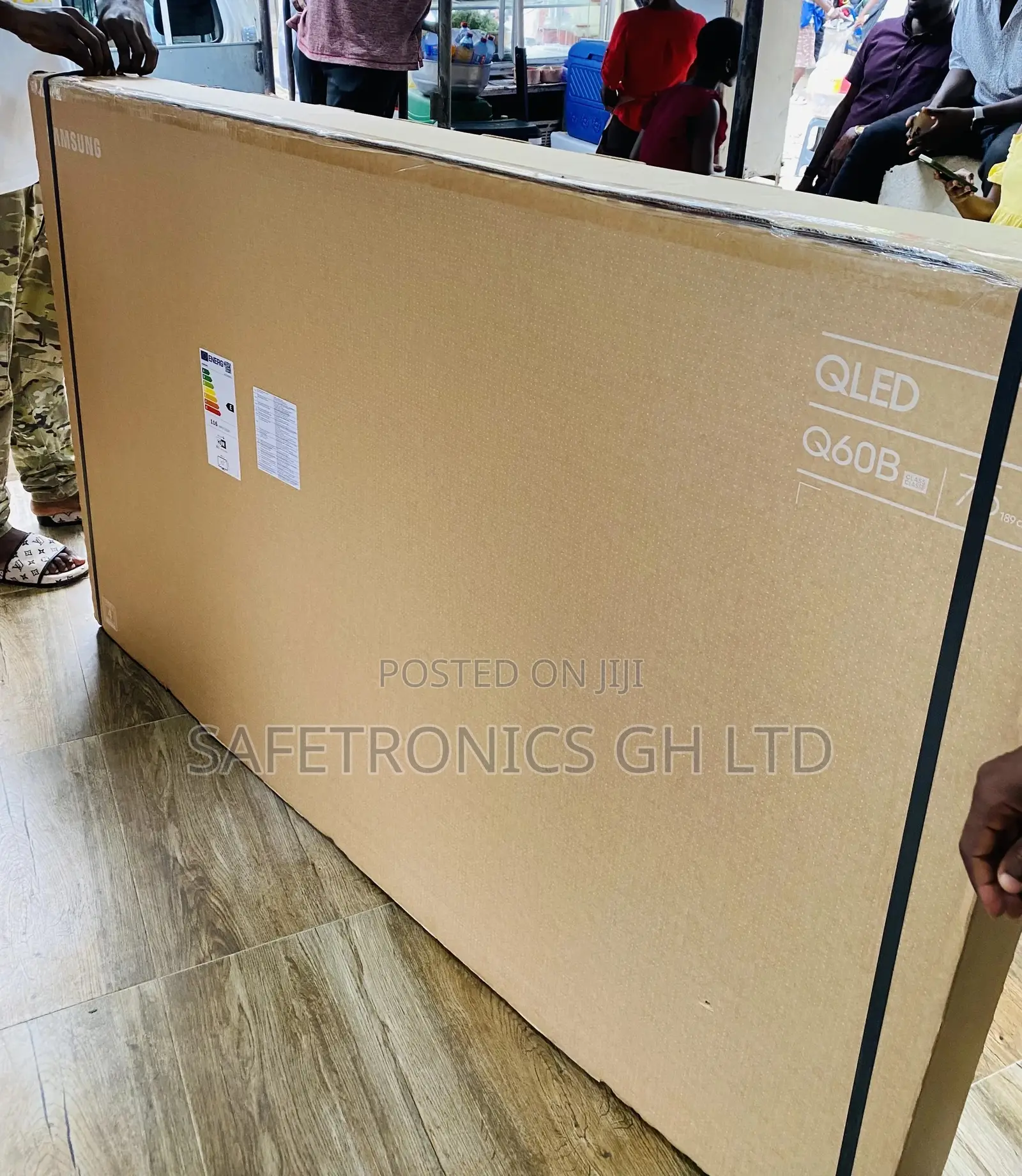 UHD Smart Samsung 75 Inches QLED Glossy Q60B Tv