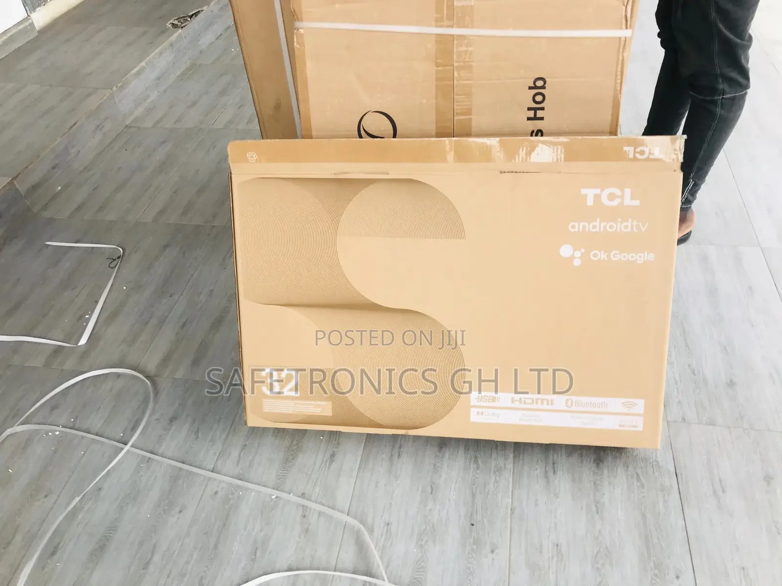 HDR TCL 32 Inches LED S5400A Glossy Tv