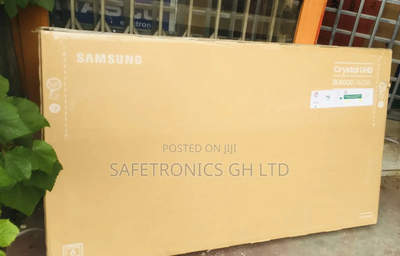 Samsung 55 Inches Glossy Led Uhd Crystal Bu80 Tv