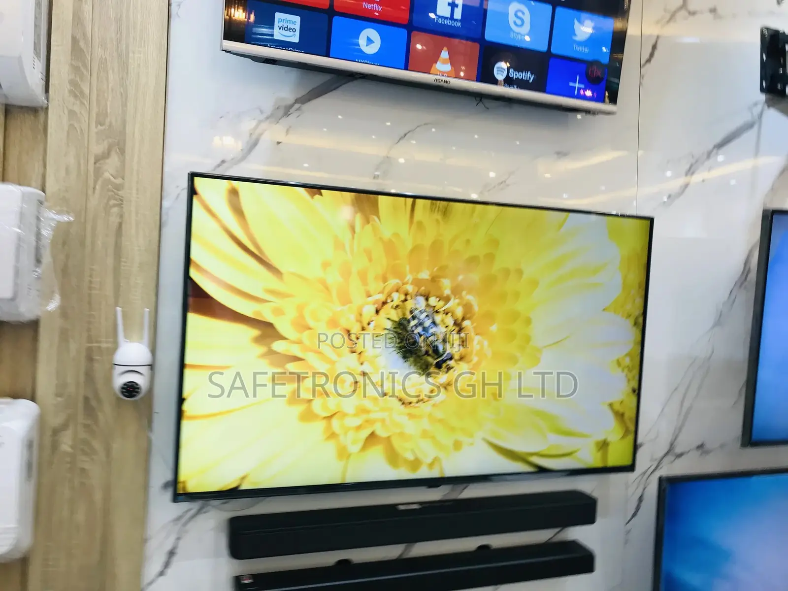 Cu80 65 Inches Glossy UHD LED Smart Samsung  Tv