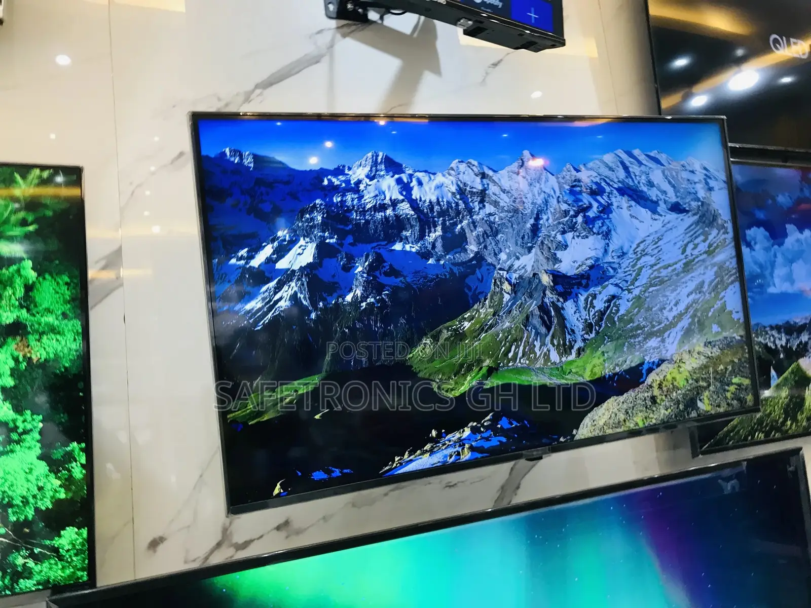 Good Deal Glossy LED Samsung 50 Inches AU80