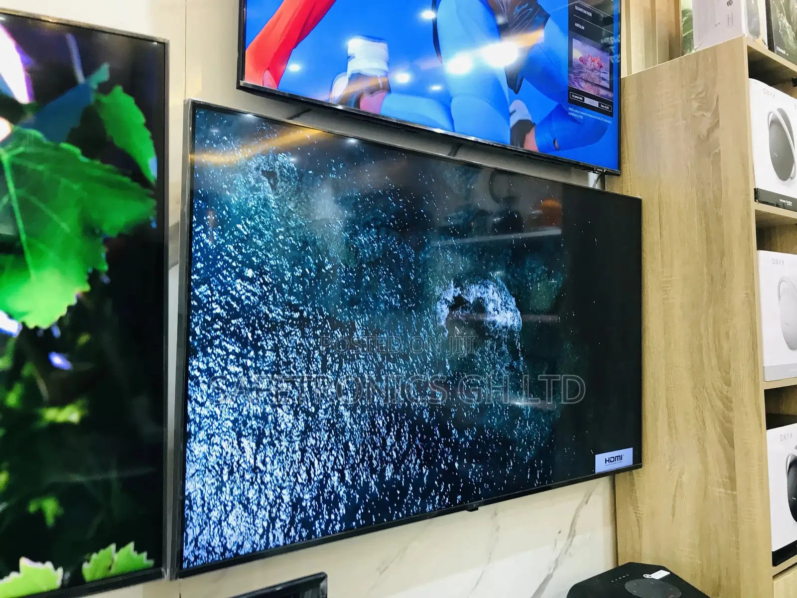 Glossy LED Samsung Latest 75 Inches Cu71 Tv