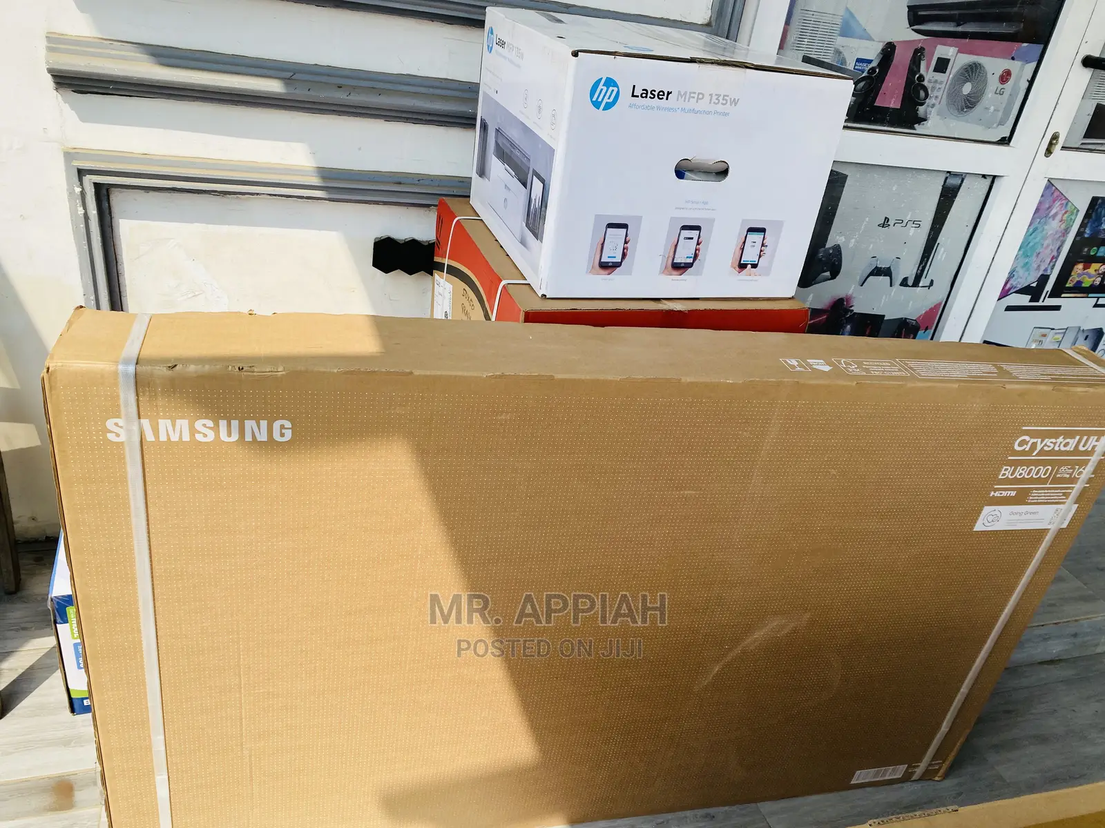 Elegant Black Samsung 65 Inch UHD Crystal LED Tv(65CU7172).