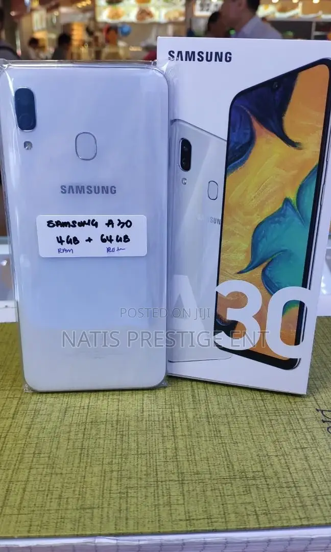 New Samsung Galaxy A30 64 GB White