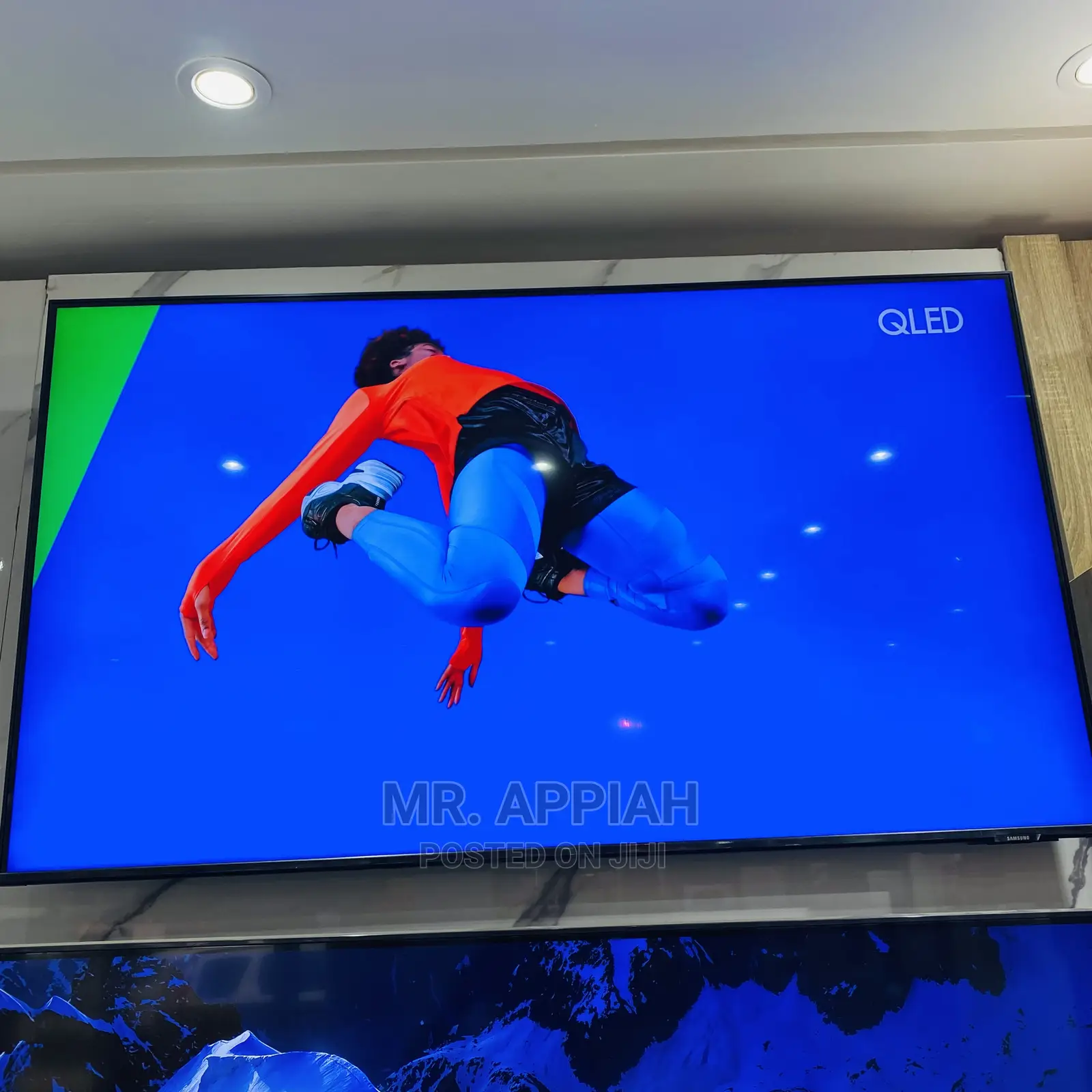 Elegant Black Samsung(50Q60A)50” QLED Smart Tv