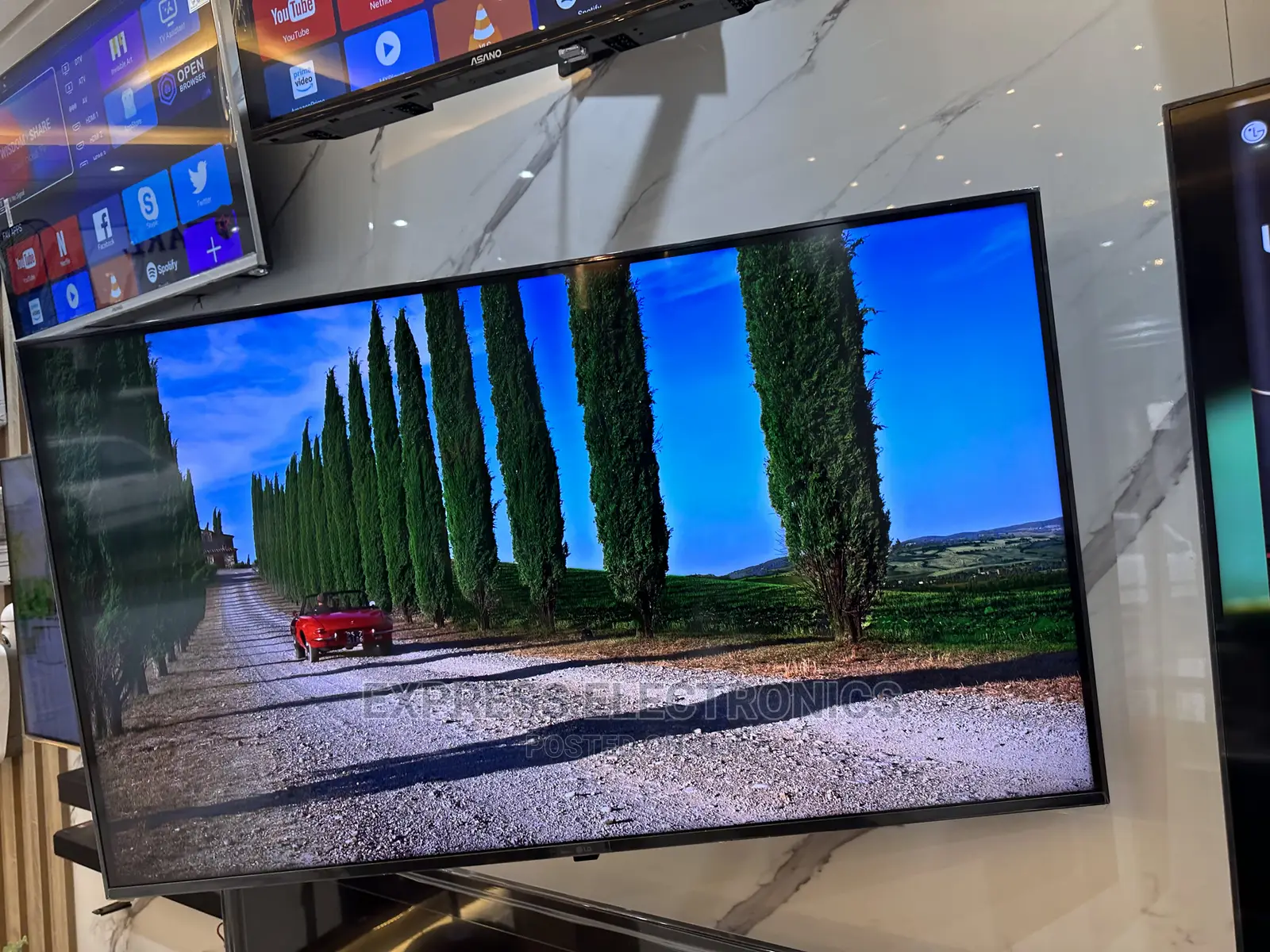 The Newest Version Samsung Tv UHD Smart 75”Cu7172