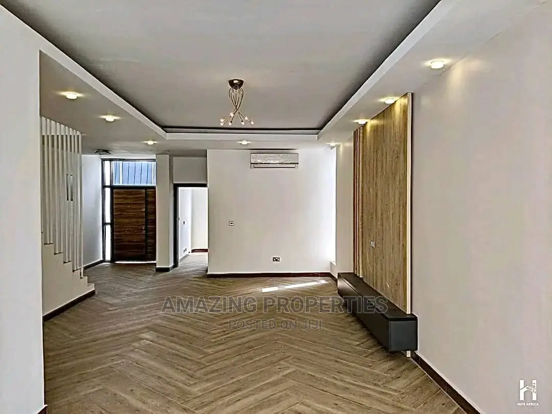 4bdrm House in Airport Residential Area for rent