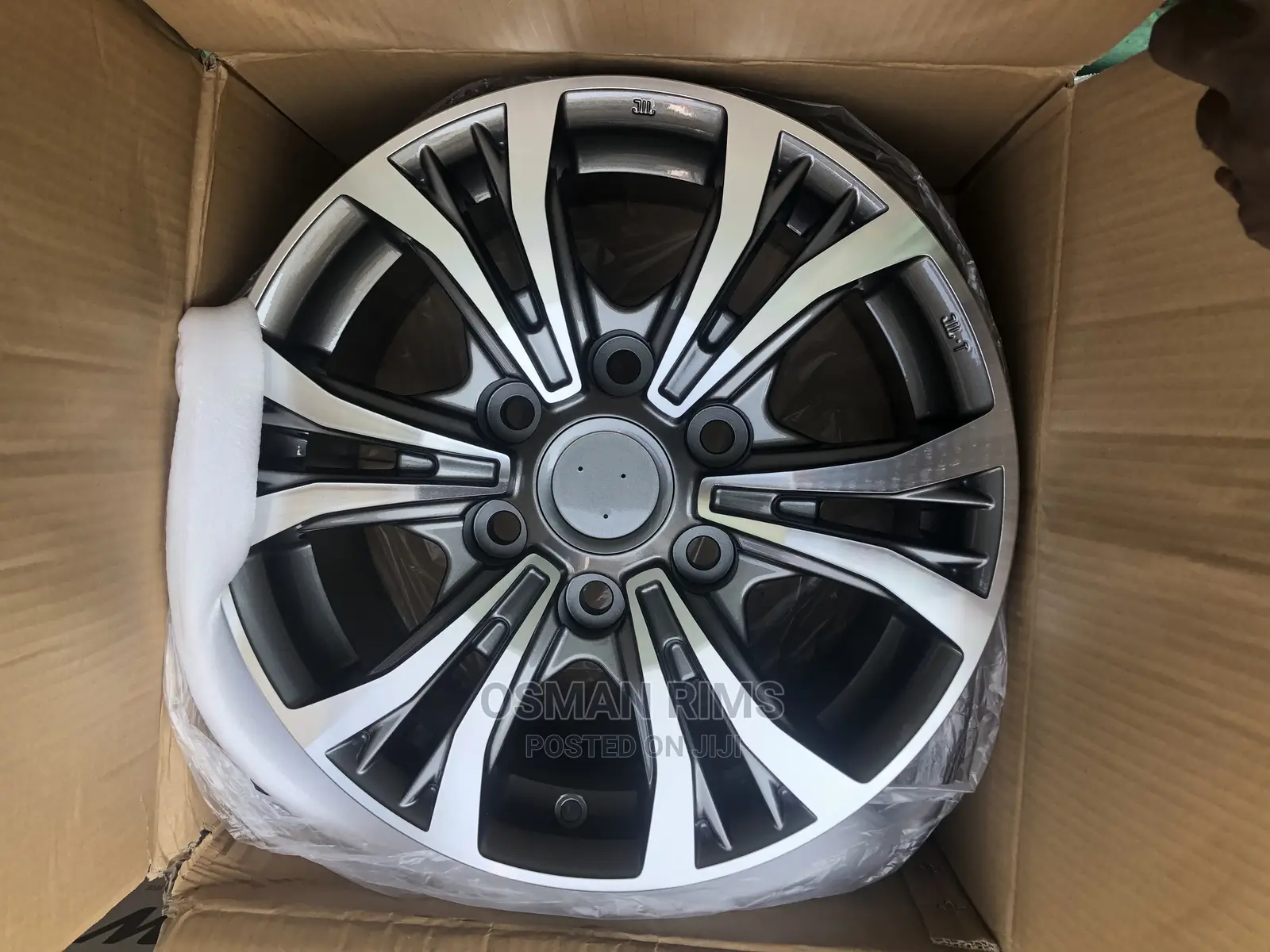 Toyota Hilux Rim *