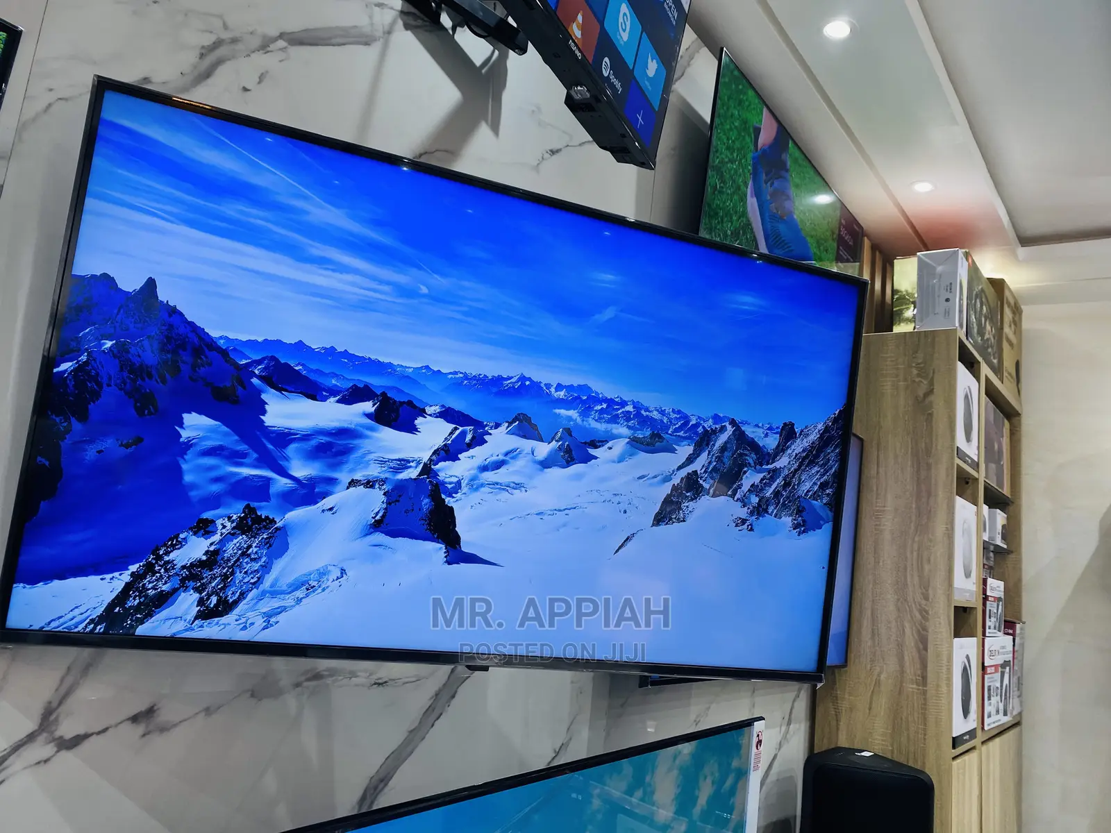 Effect and Reliable LG(43UP7700)43 Inch FHD Smart LED.