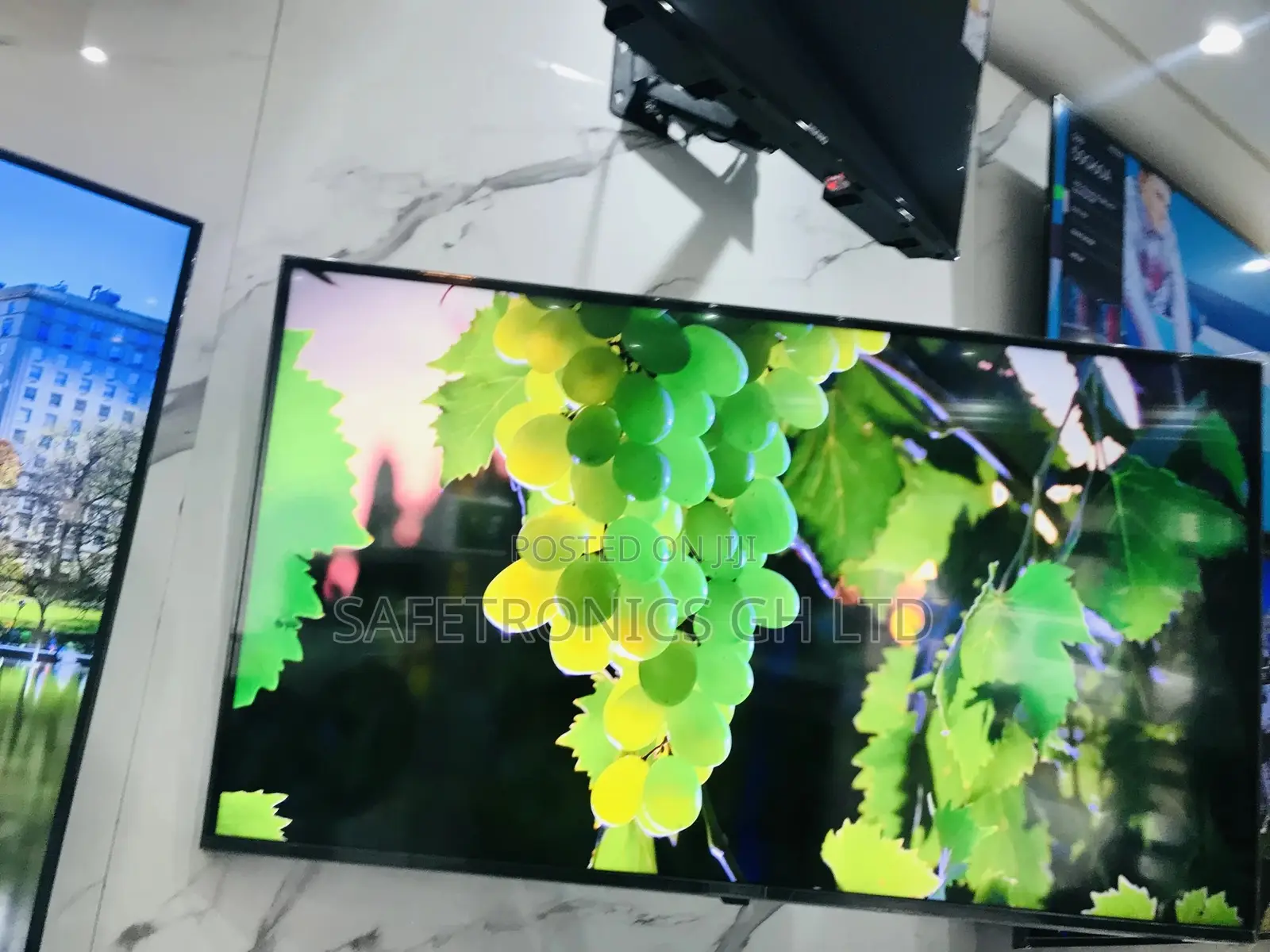 UHD LED QLED Glossy Q60A Samsung Crystal 50 Inches Tv