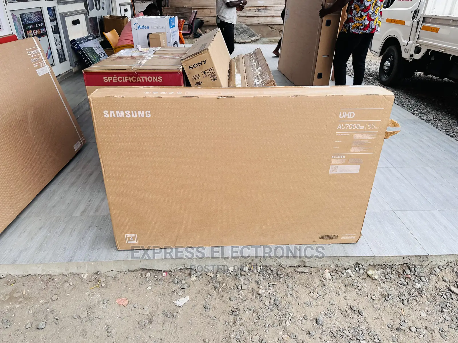 Super Powerful UHD Smart Samsung 55”Au7022 Tv