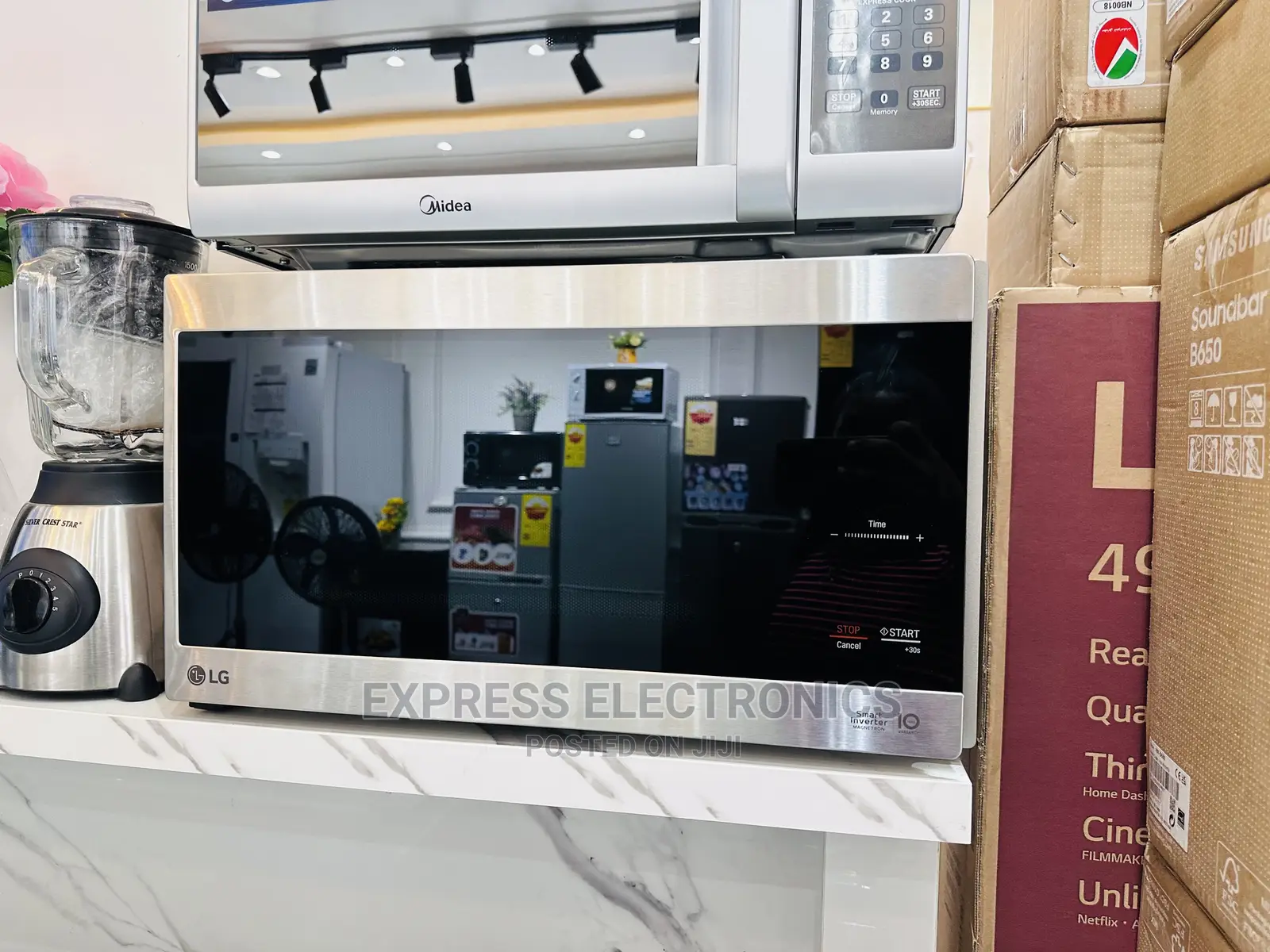Spectacular Design MH8265GIS Microwave Oven LG