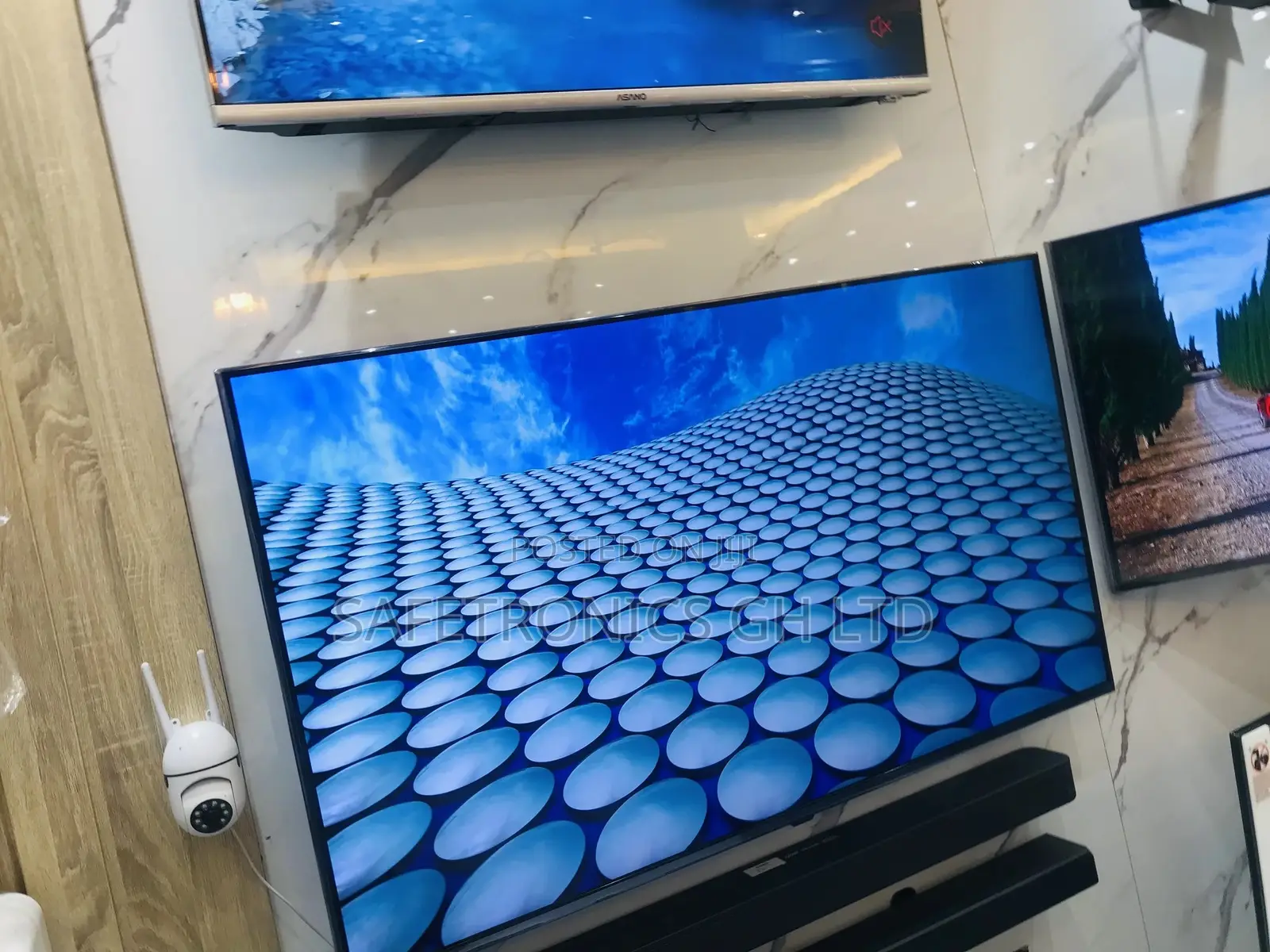T5300 Samsung 32 Inches Glossy LED UHD Tv