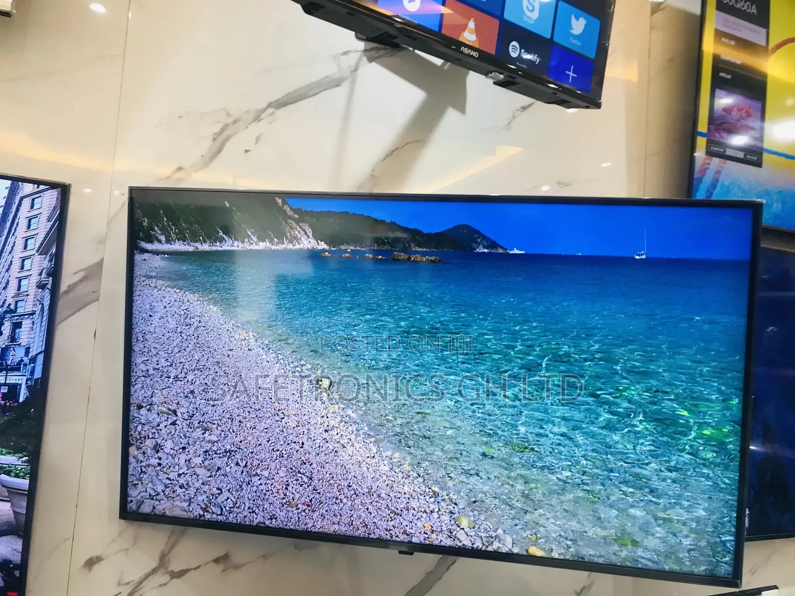 Best 85 Inches LED Glossy UHD Smart Samsung AU71 Tv