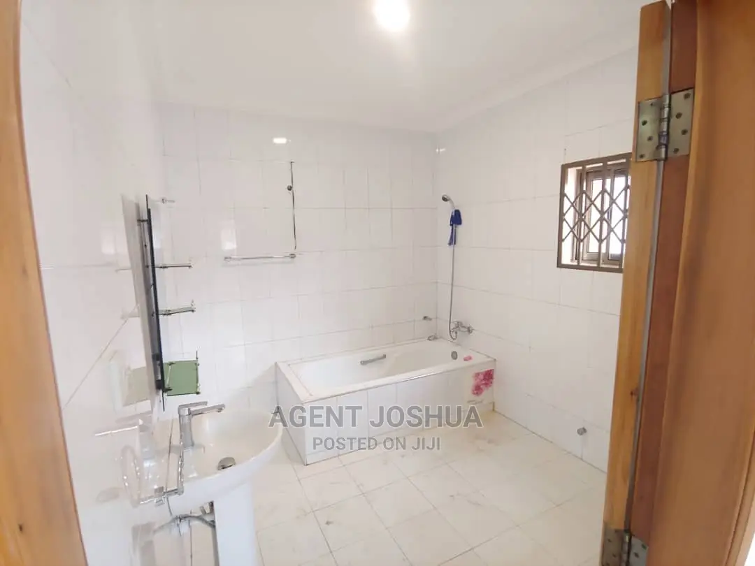 5bdrm House in Mariville Homes, Spintex for rent
