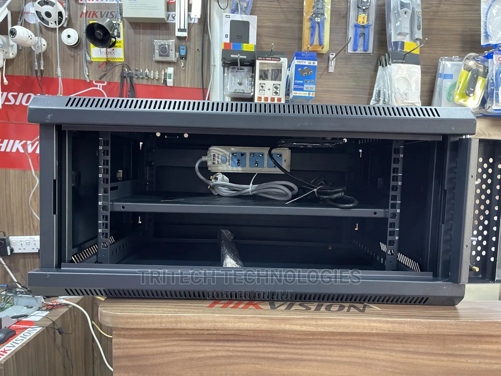 4U Cabinet 600X450 With (Fan,Pdu,Trail)
