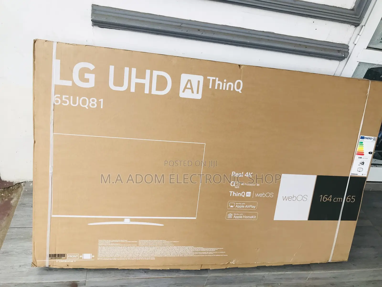 New LG LED Uq81 65" Smart TV