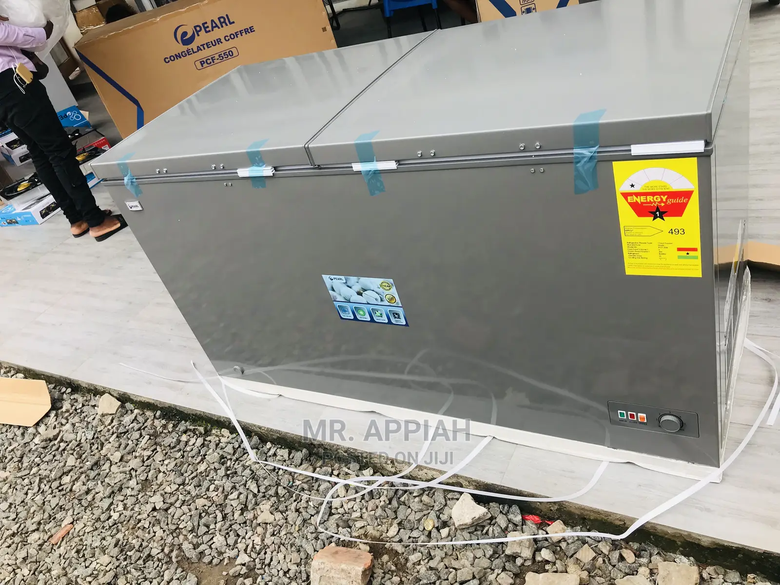 Quality Yet Affordable Pearl PCF-550 Chest Freezer(400L).