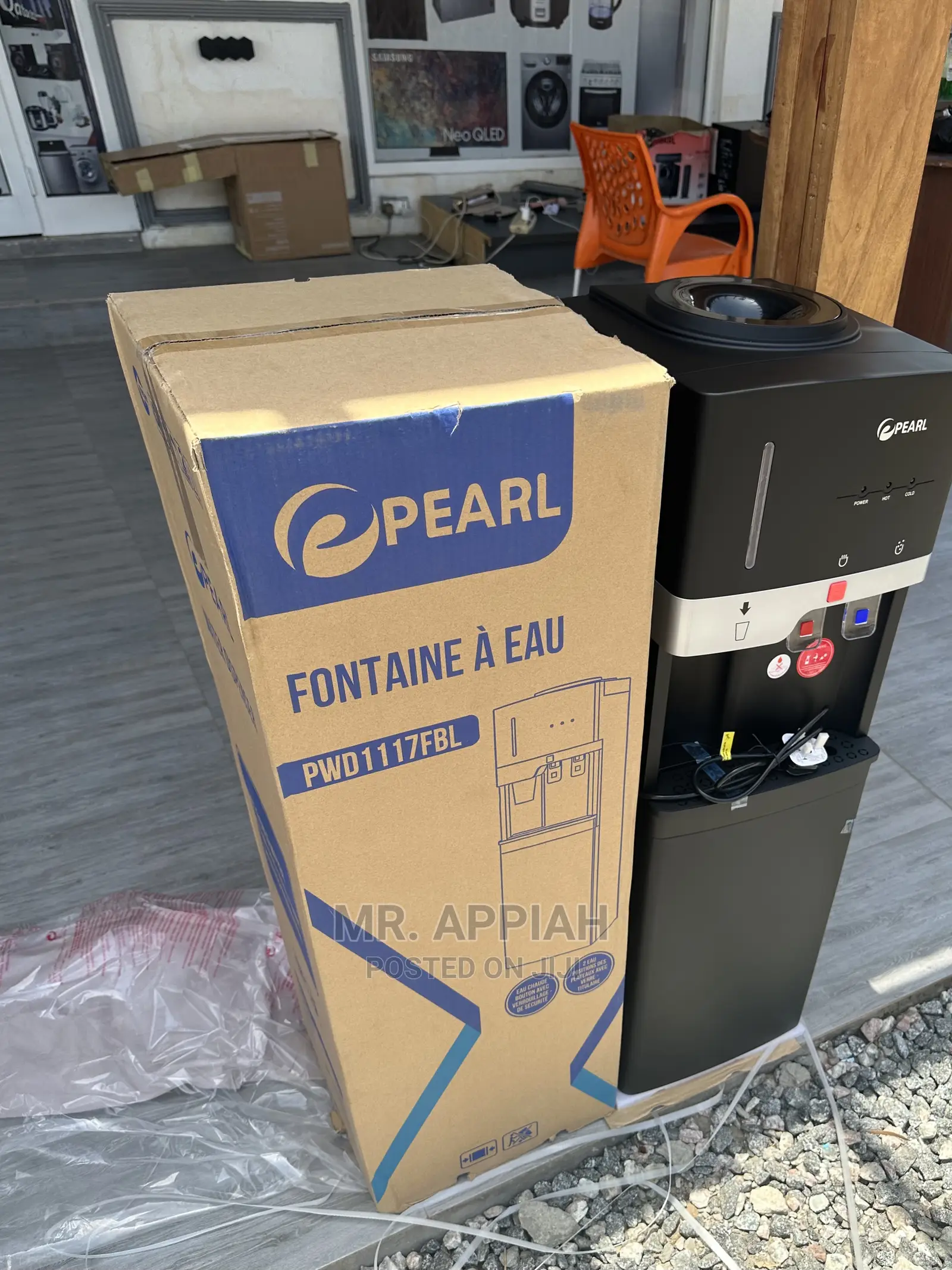 Sealed in Box  Pearl PWD-1117FBL Hot/Cold Water Dispenser.