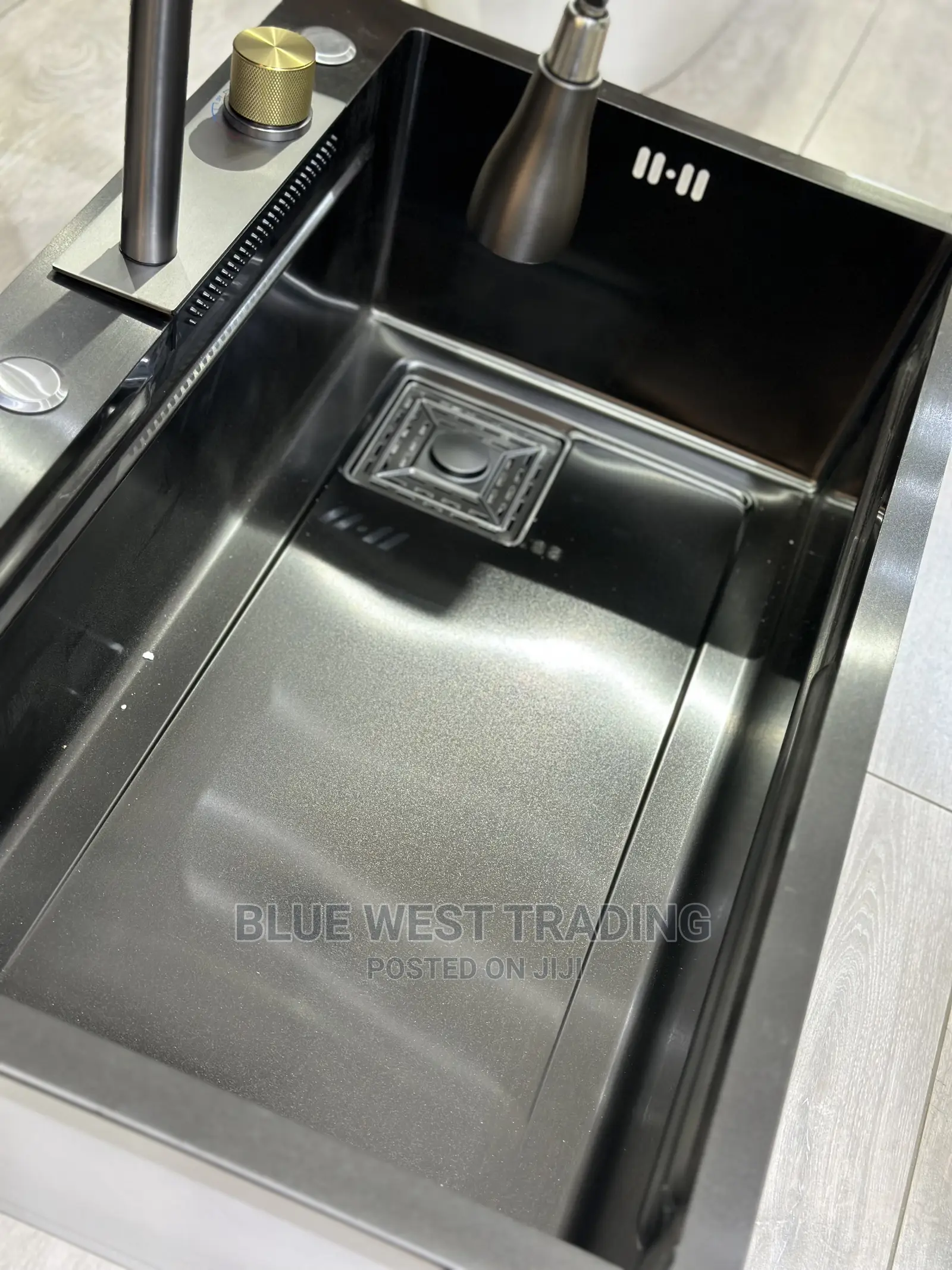 Luxury Cabinet Sink With Cup Washer