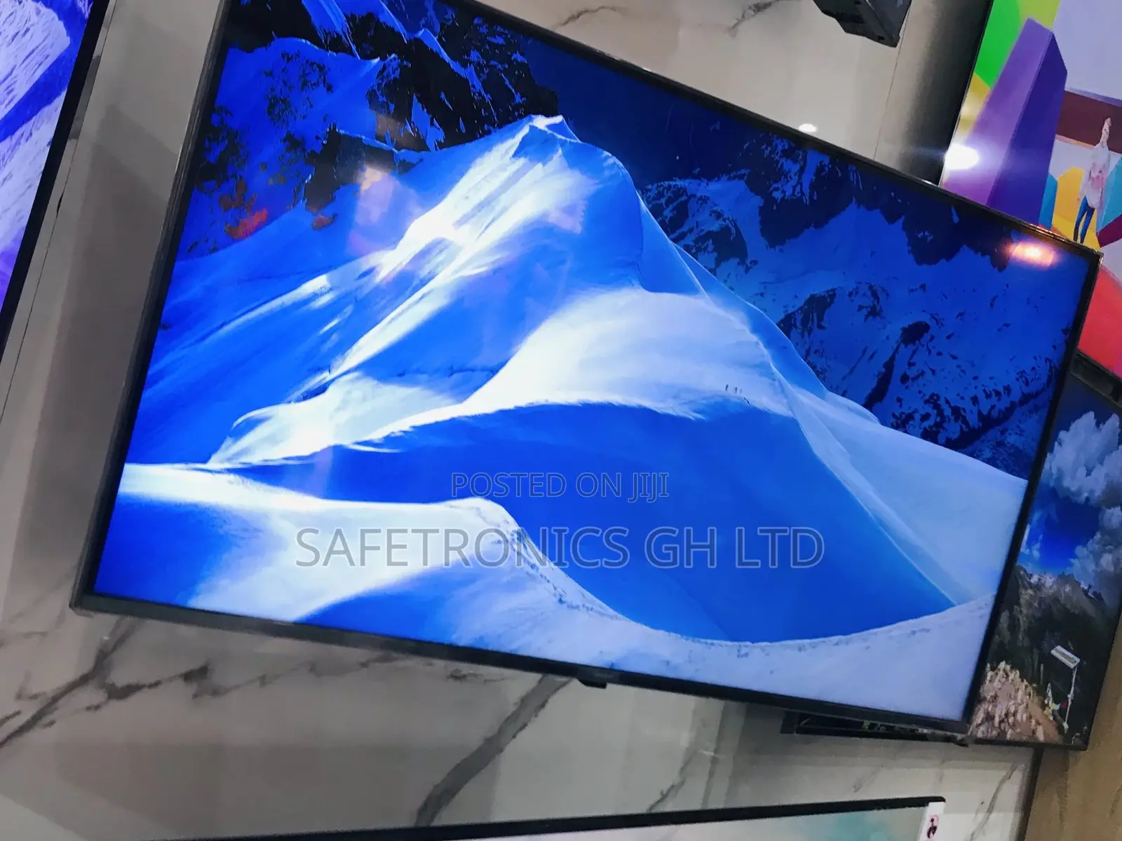 43 Inches Glossy UHD LED Samsung T5300 