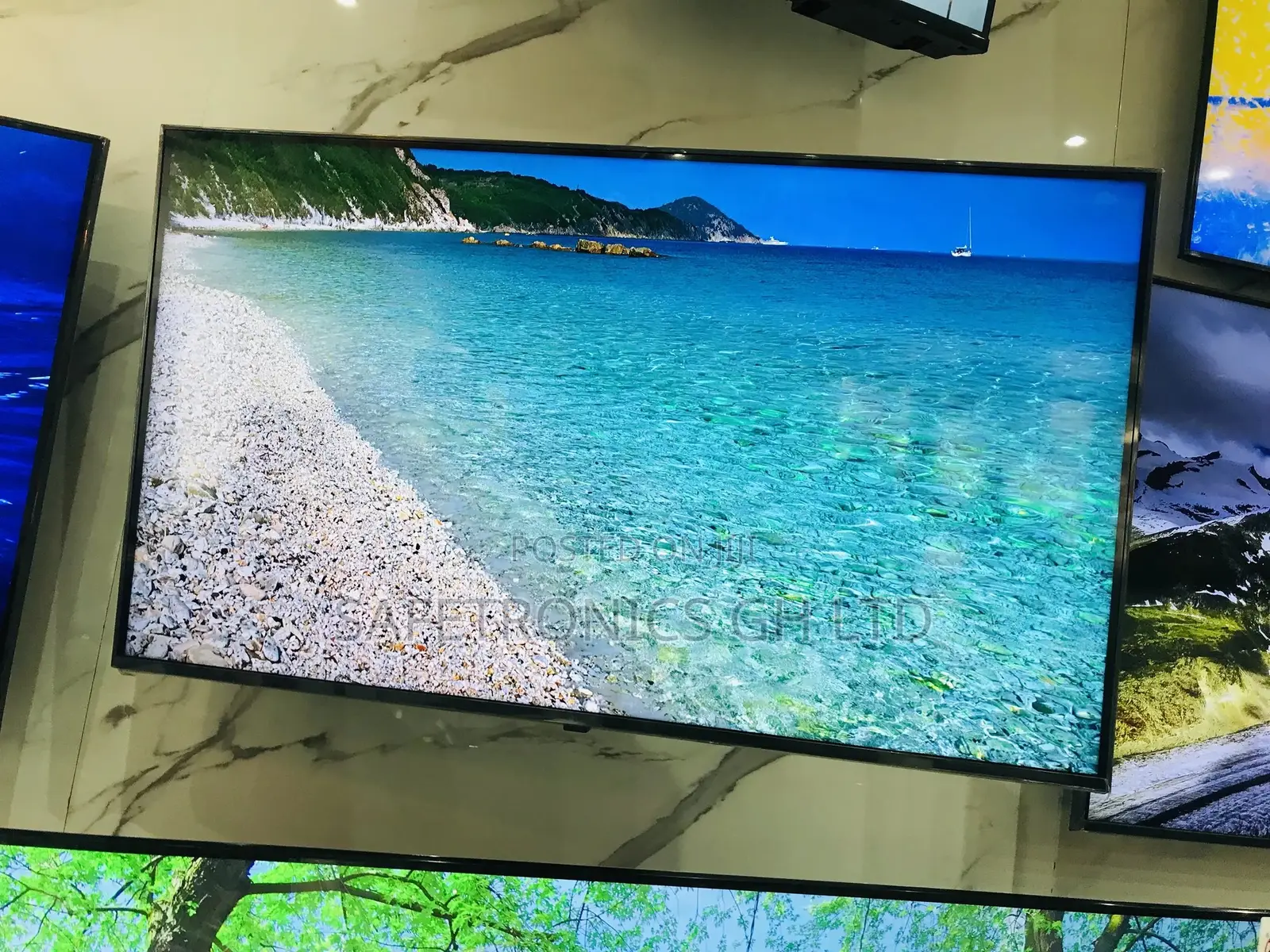 Samsung Led Glossy 50 Inches Cu71 Uhd Crystal Tv