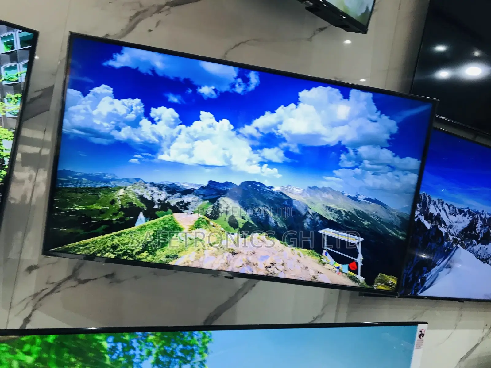 Smart LED Ultra Samsung 85 Inches AU71 Tv