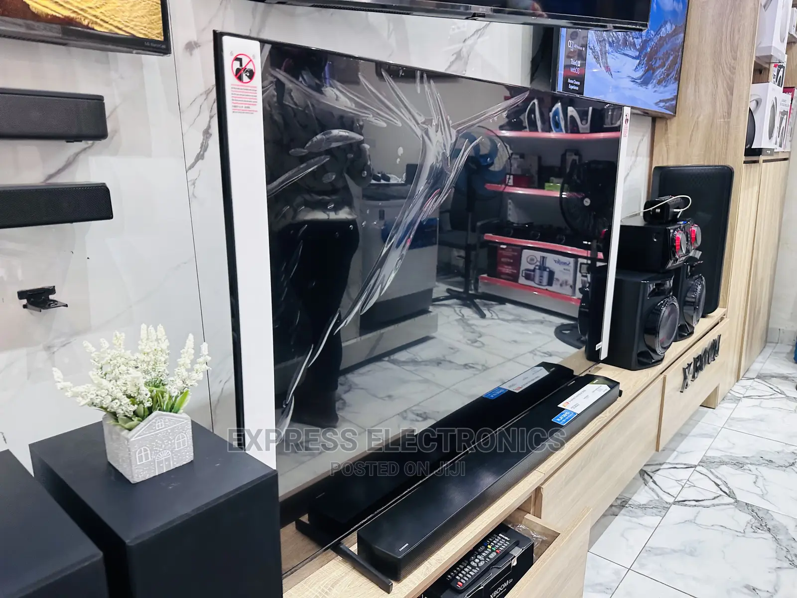 Slim Black Oled Tv Lg OLED65A1PVA Clear Cinema 
