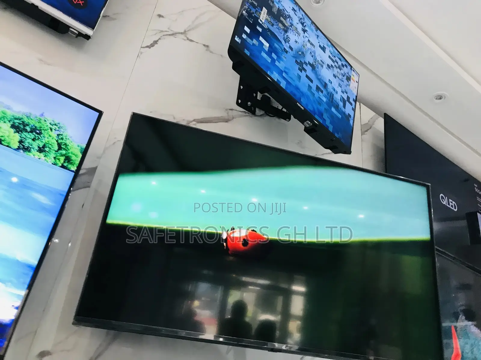 AU80 50 Inches Glossy LED Smart Samsung UHD Crystal Tv