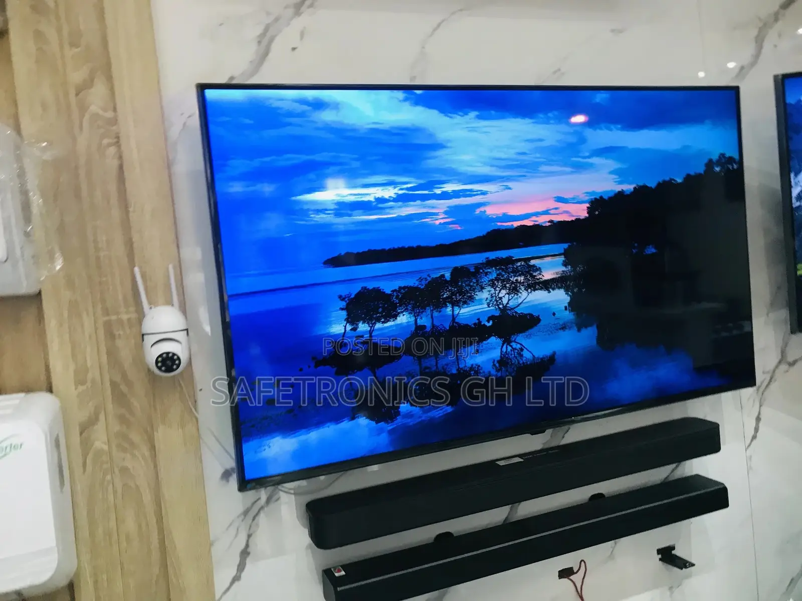 Grab Crystal Uhd Led Glossy 55 Inches Bu80 Samsung Tv