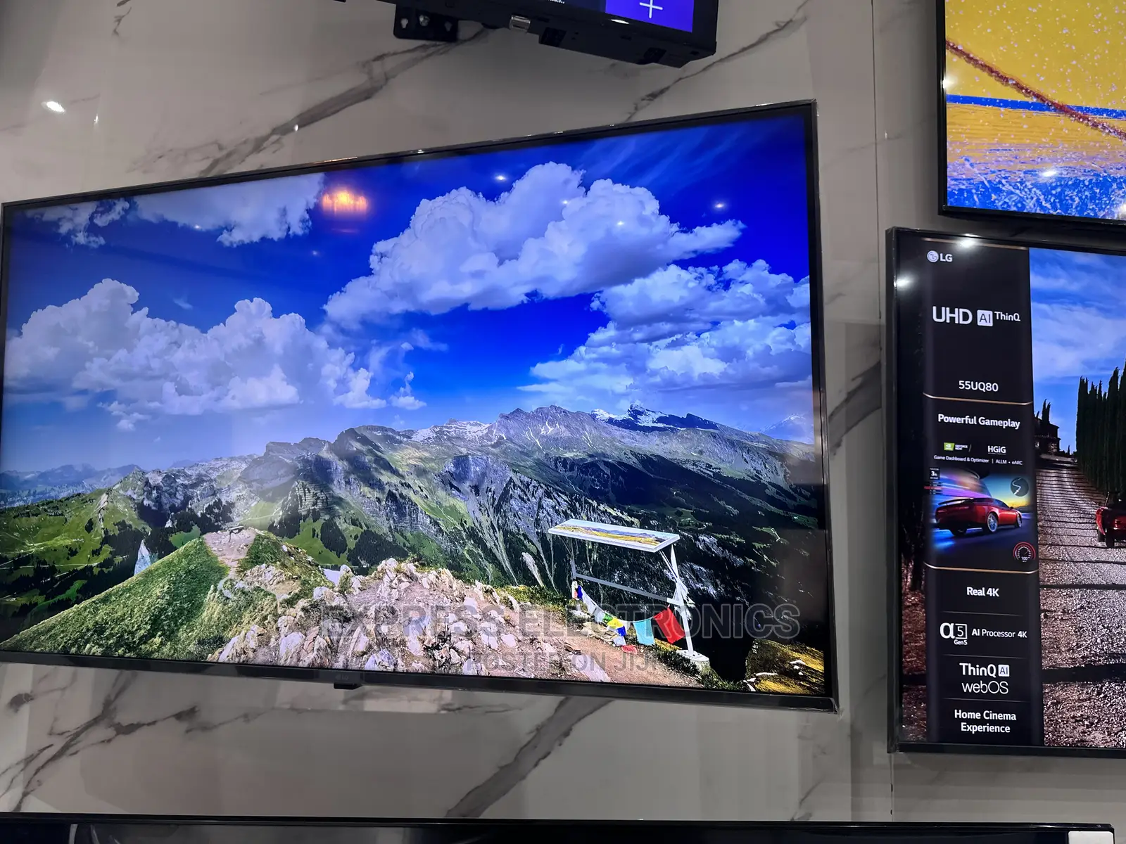 60”Au7172 UHD Smart Samsung Glossy Screen Slim Tv 
