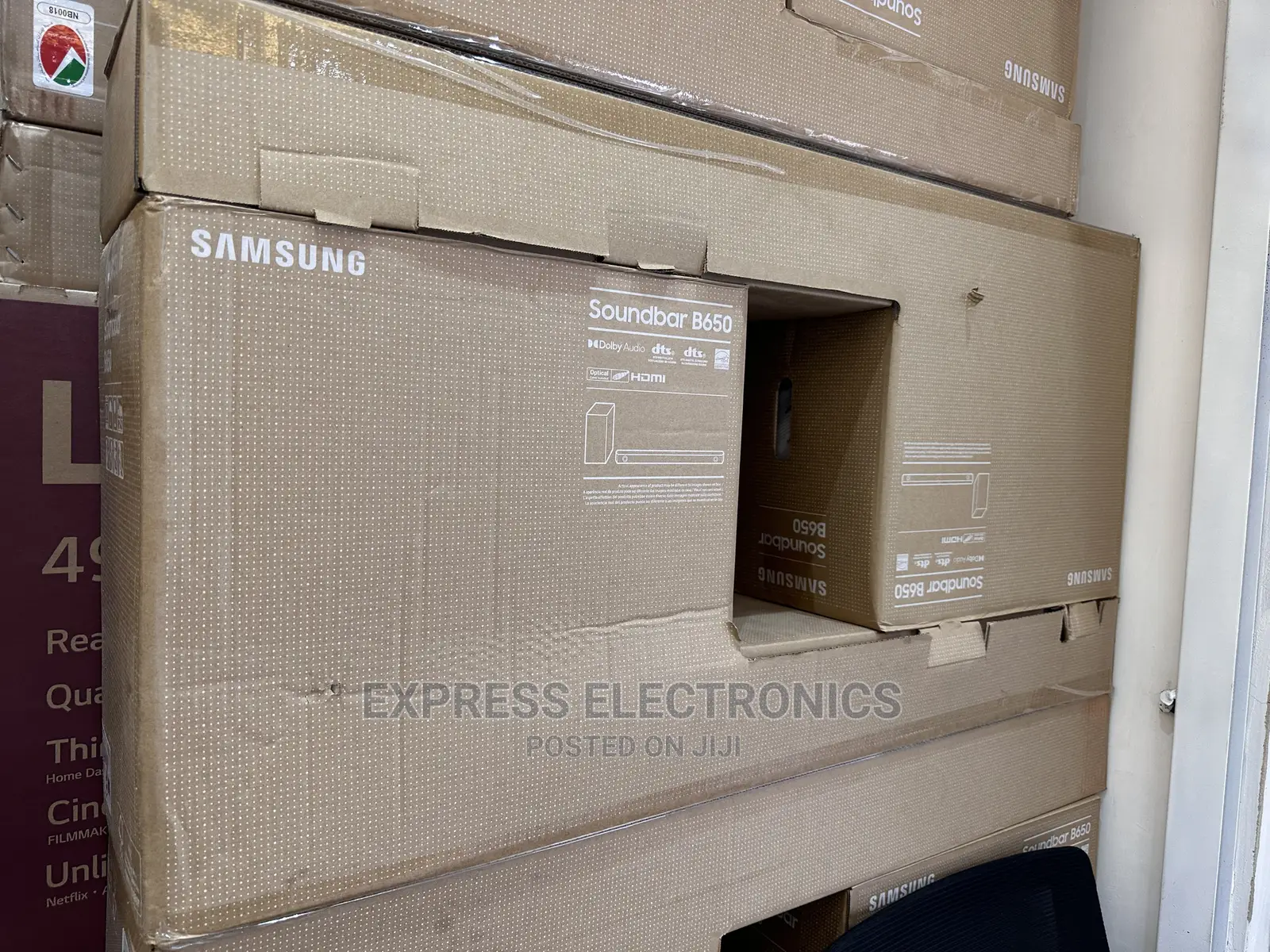 HW-Q600C Lovely  Soundbar With Woofer Samsung