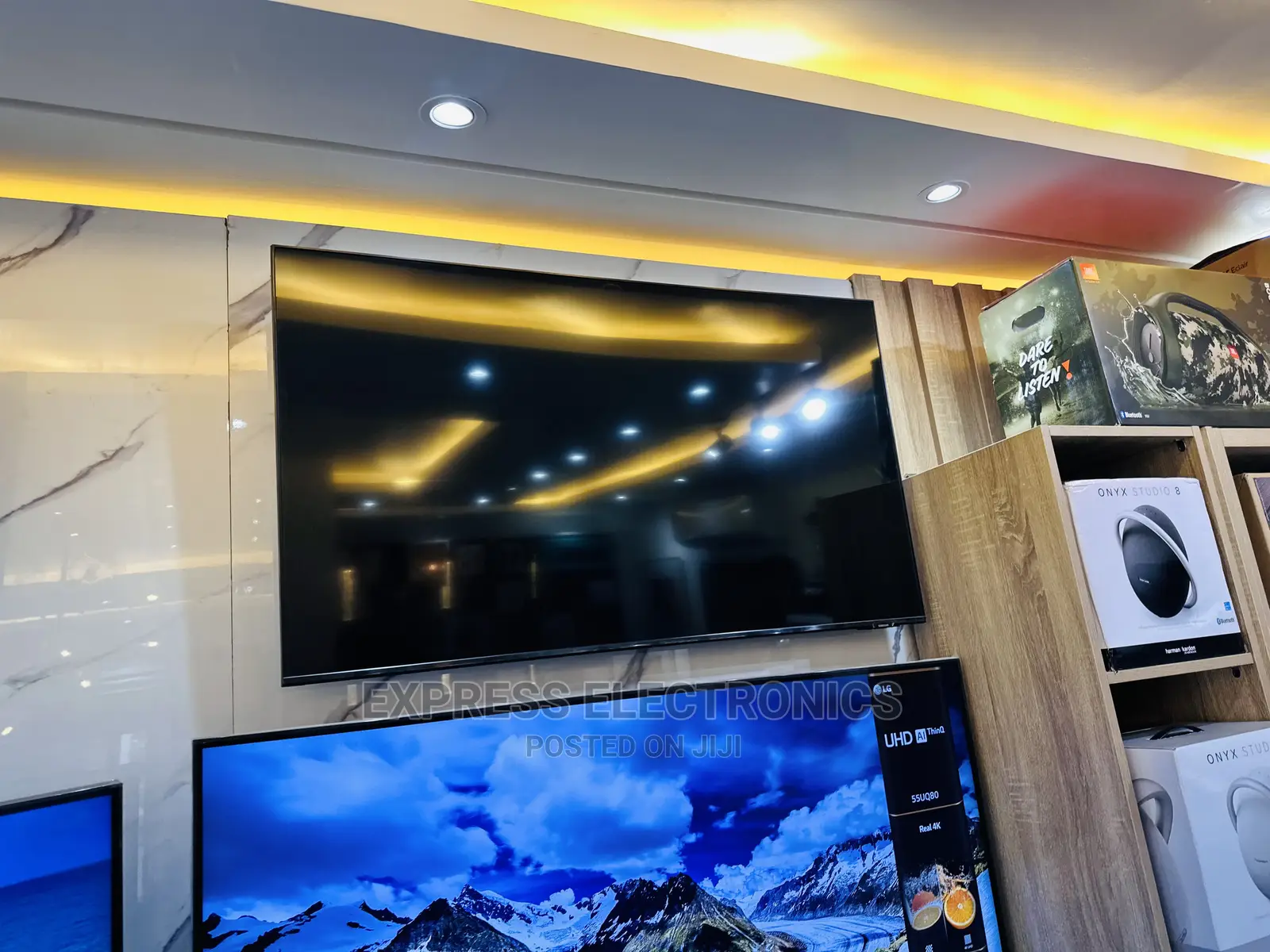 Series 9 Samsung UHD Glossy Smart 55” Tv O