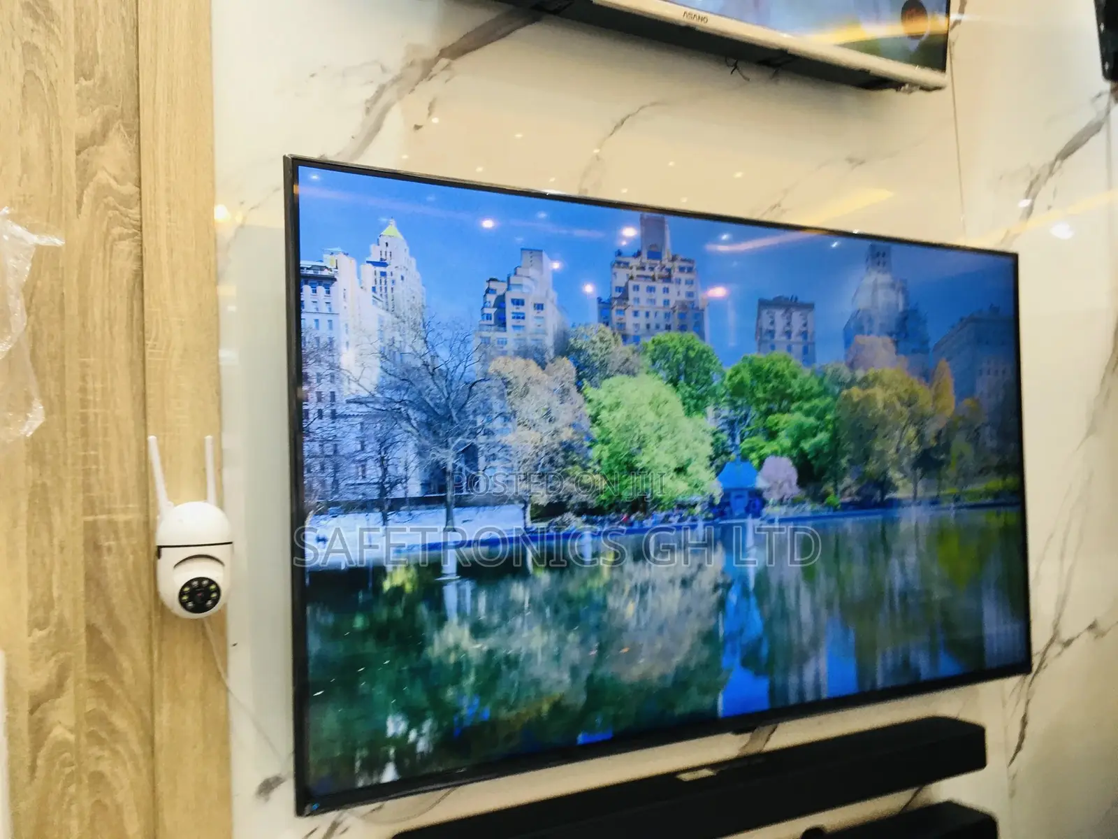 Genuine Smart 55 Inches LED Glossy  BXPVA LG Tv