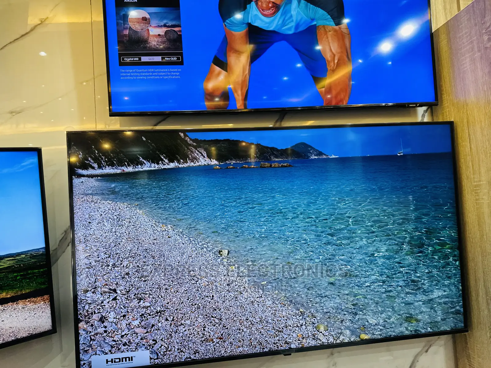 Crisper Dialogue QLED UHD Smart Samsung 65QN85A (QLED )
