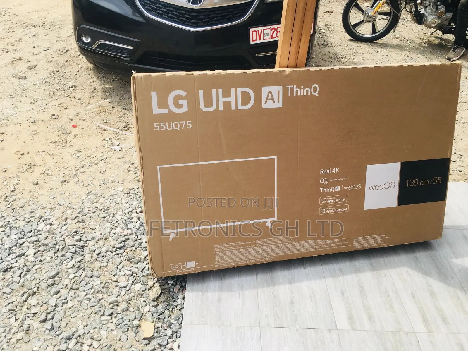 Neat and Quality Lg 55 Inches Glossy LED UQ75 Tv